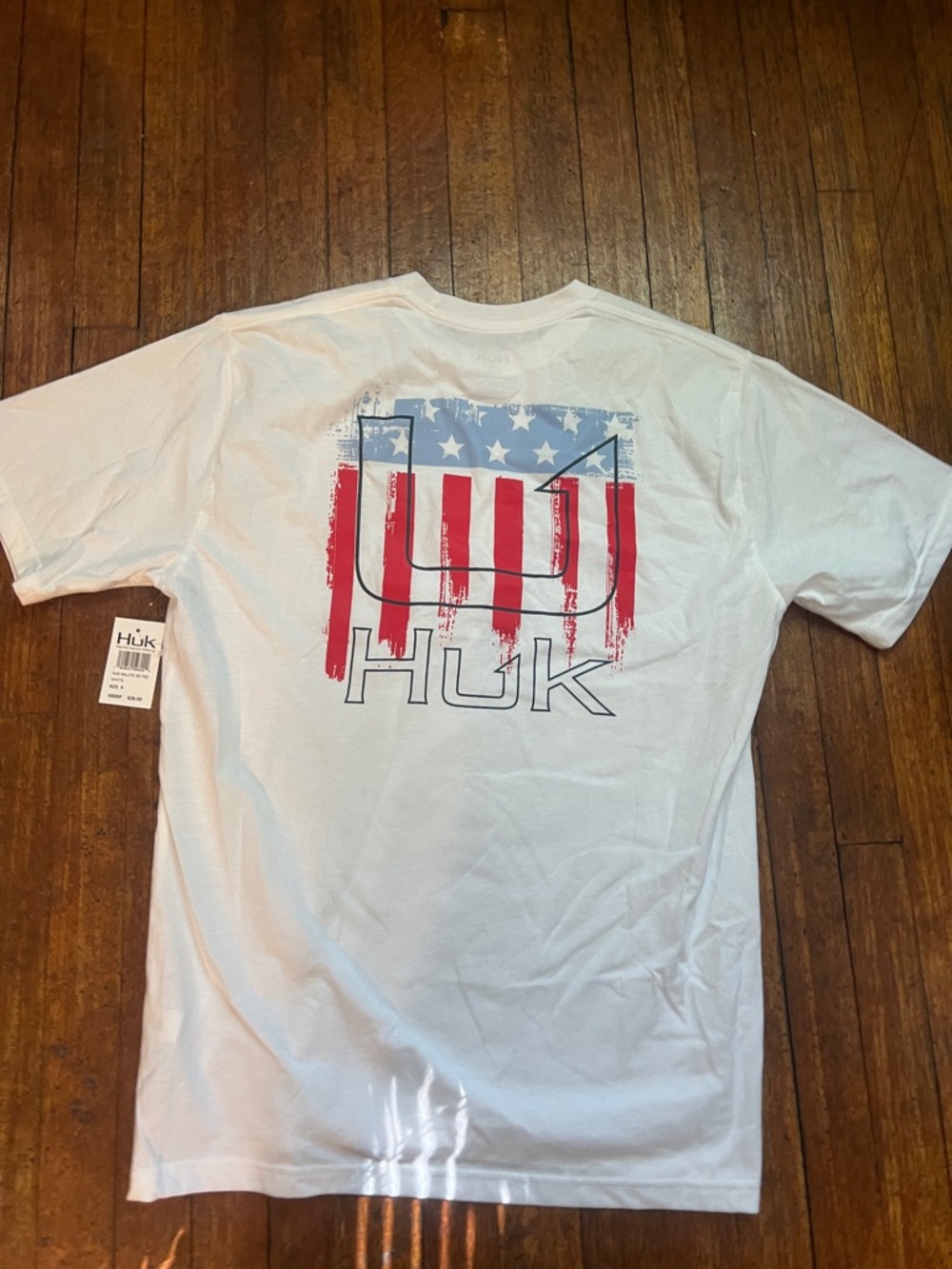 NWT Huk M’s Salute White Short Sleeve Tee with Distressed American Flag Graphic